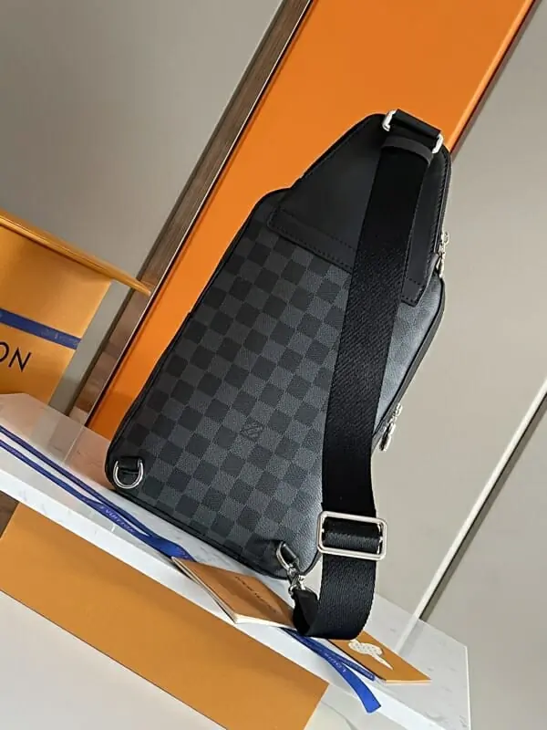 louis vuitton aaa homme mini sac a main s_123bbb52